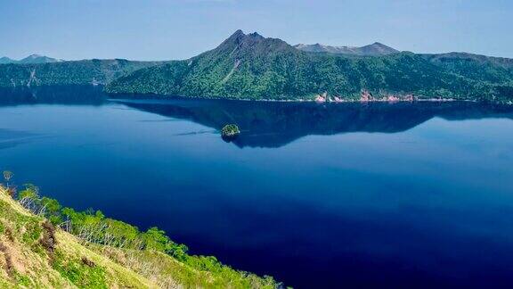 马苏湖的蓝色