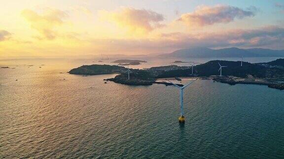 航拍海上风车风力发电场景