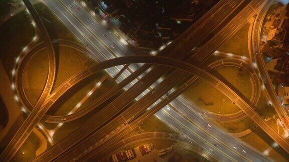夜晚灯火通明珠海市交通街道路口高空俯仰全景4k中国