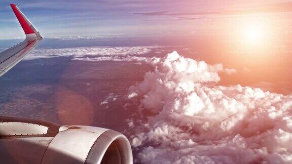 飞机上的日落天空