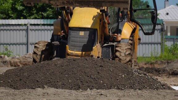挖掘机耙土桩