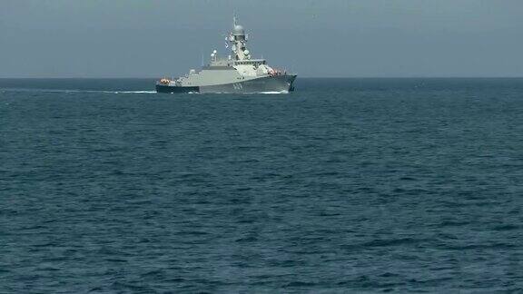 俄罗斯导弹船在公海上