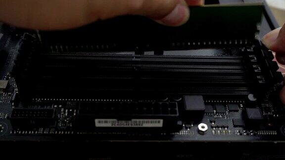 移除随机存取内存RAM到现代的黑色主板为PC或服务器