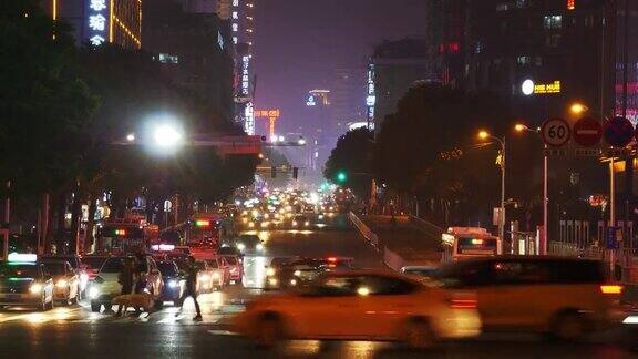 夜间照明长沙市中心交通街道全景4k中国