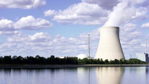 下巴伐利亚州兰德肖特附近的伊萨尔核电站