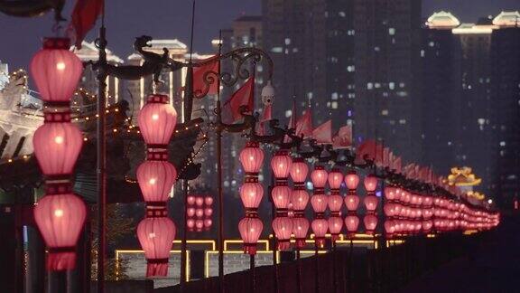 夜晚古城墙上的灯笼中国陕西西安