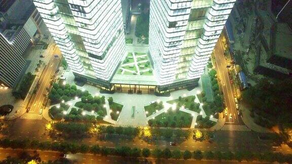 现代办公大楼玻璃幕墙在杭州晚上4k