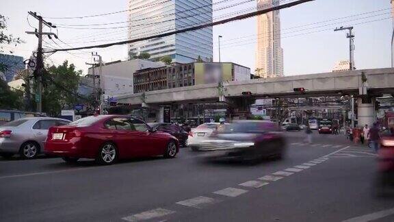 曼谷水门十字路口交通堵塞