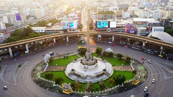 鸟瞰曼谷胜利纪念碑泰国的地标