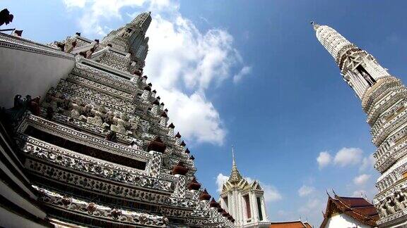 泰国曼谷阿隆寺的时间流逝也被称为黎明神殿