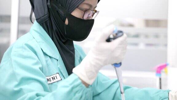 科学家在实验室寻找治疗的场景概念科学与技术在实验室研究科学家在实验室工作
