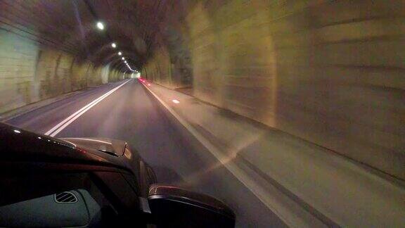 CarPOV:开车穿过隧道