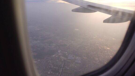 从飞机窗口看西安