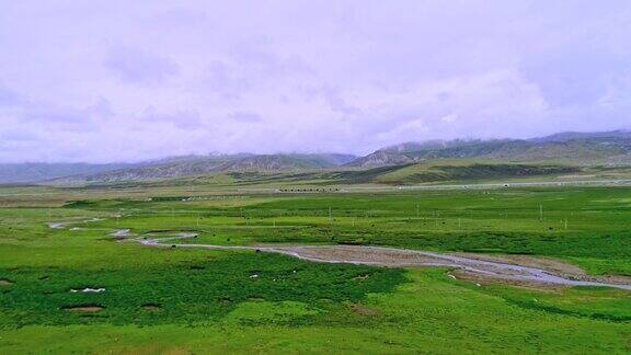 西藏高原的乡村景观西藏自治区