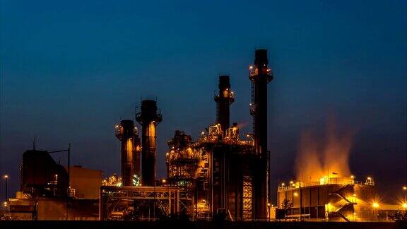 延时:夜景工业发电厂和石油化工厂4K分辨率