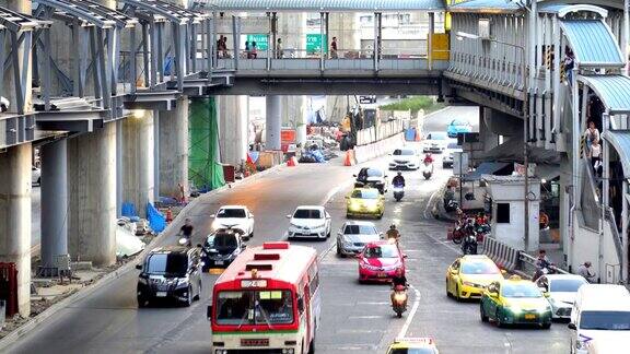 泰国曼谷法honyotin路城市交通堵塞