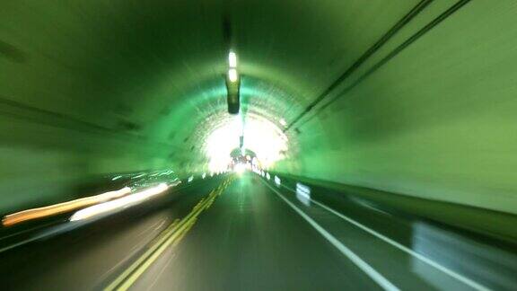 4K-HyperlapsePOV驾驶通过洛杉矶隧道