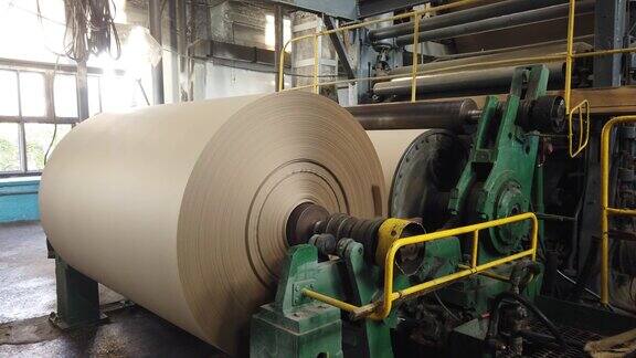 造纸厂生产包装和电气工程用技术用纸时造纸机的输送带