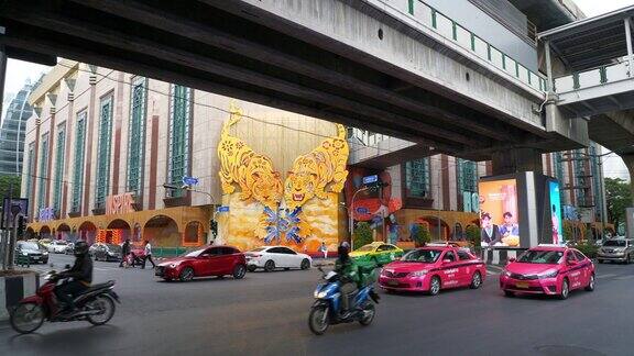 曼谷城市中心区白天交通街道道路十字路口慢镜头全景4k泰国