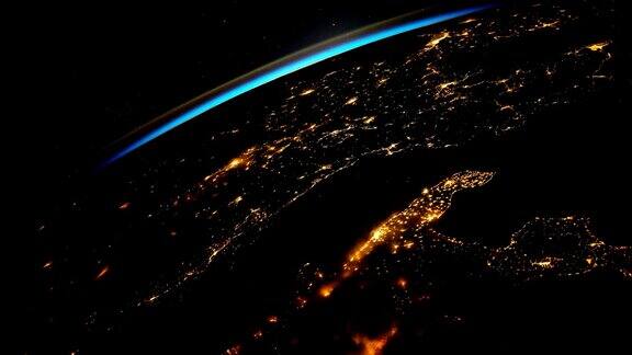 从太空看夜晚的地球这段视频由美国宇航局提供