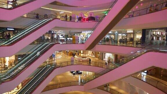 成都市中心购物中心主厅上下全景4k中国