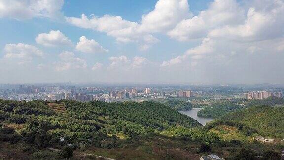 成都城市鸟瞰图从龙泉一山的时间推移