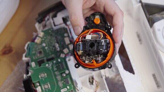 机器人吸尘器的维修和保养修理机器人吸尘器