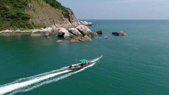 汽艇在海上航行美丽自然景观泰国无人机视频4k