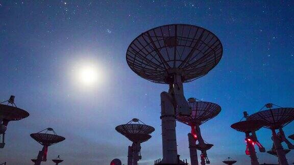 晚上的无线电望远镜时间流逝