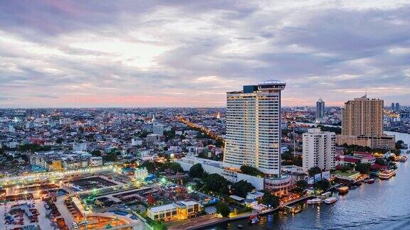 曼谷的城市景观时间流逝在美丽的日落