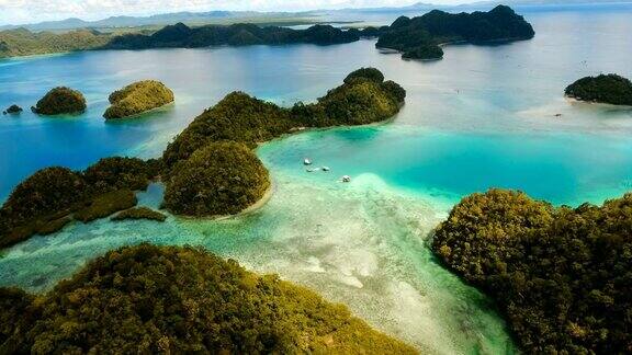 鸟瞰图热带泻湖大海海滩热带岛屿Siargao、菲律宾