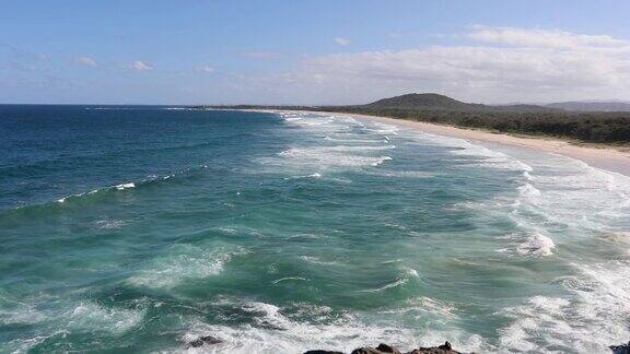 纯净的海滩在卡布里塔新南威尔士澳大利亚