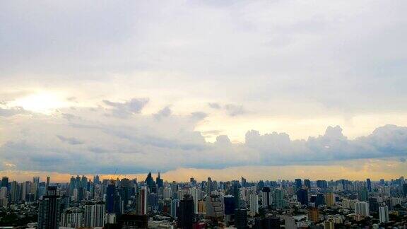 美丽的时间流逝云和天空在曼谷的城市景观泰国