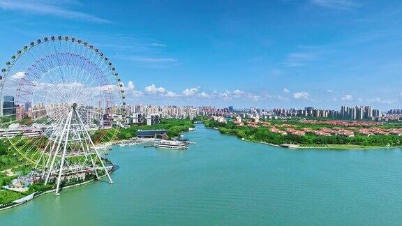 苏州摩天轮与城市鸟瞰图