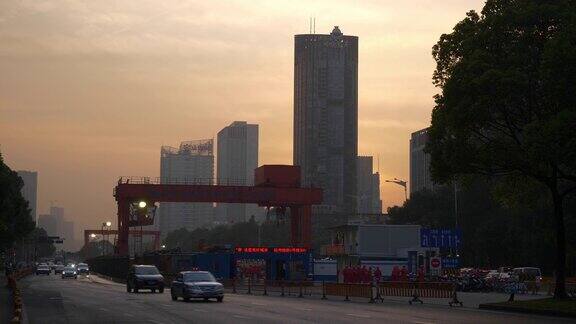 日落时分杭州城市交通街道道路慢镜头全景4k中国