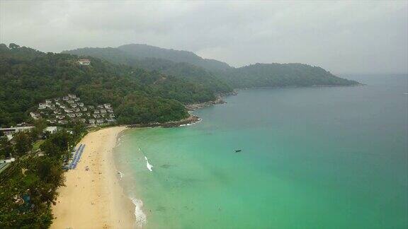 白天普吉岛海滩线空中全景图4k泰国