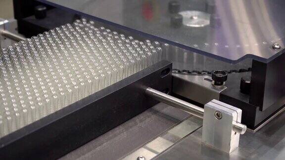用于制药和化学实验室及工业的设备一条药品包装自动化生产线