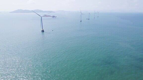 俯瞰海上风力发电厂