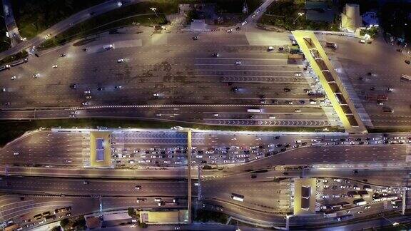 4k分辨率鸟瞰高速公路收费站交通运输
