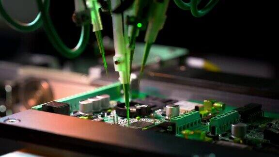 芯片生产安装晶体管及元件