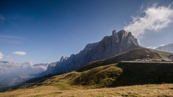 意大利南蒂罗尔的塞拉塔位于塞拉白云岩的山口