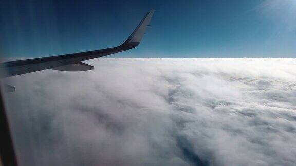 在云上飞行