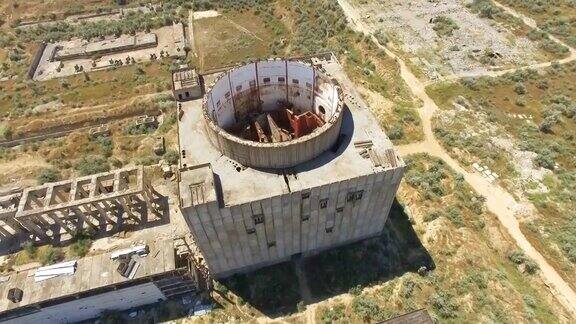 无线电:被摧毁的核电站