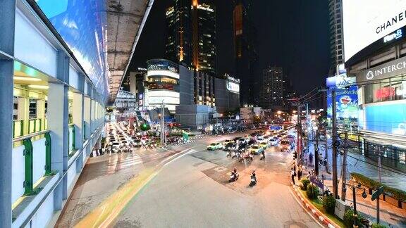 曼谷阿索克十字路口的交通