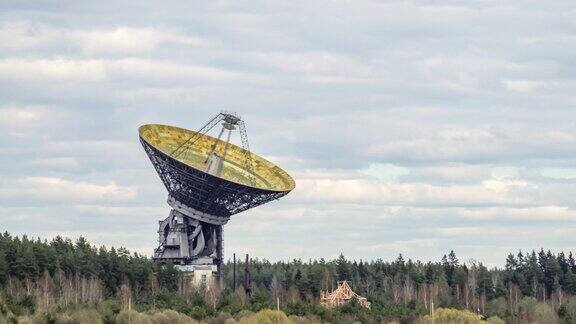 Kalyazin附近的天文台天线中心俄罗斯