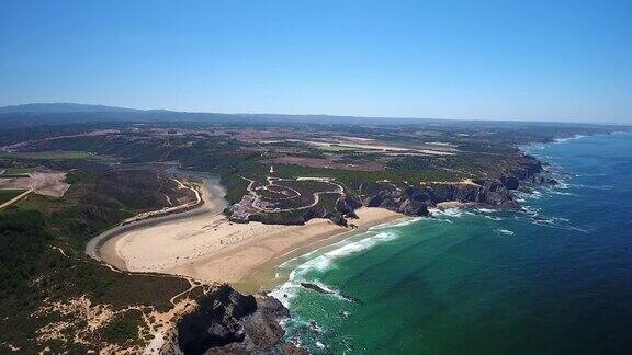 葡萄牙奥德赛阿连特茹村附近的海湾和海滩的无人机航拍视频阿连特茹地区鸟瞰图