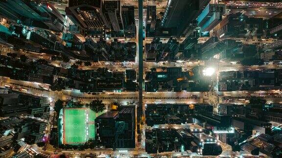 香港夜间的道路和城市