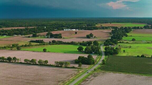 鸟瞰图农田在草原县阿肯色州