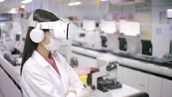 VR头戴式医疗技术人员现代血液实验室虚拟现实研究