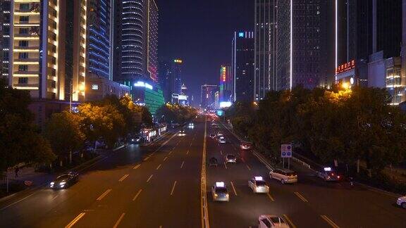 夜光时分照亮长沙市中心交通街道大桥全景4k中国